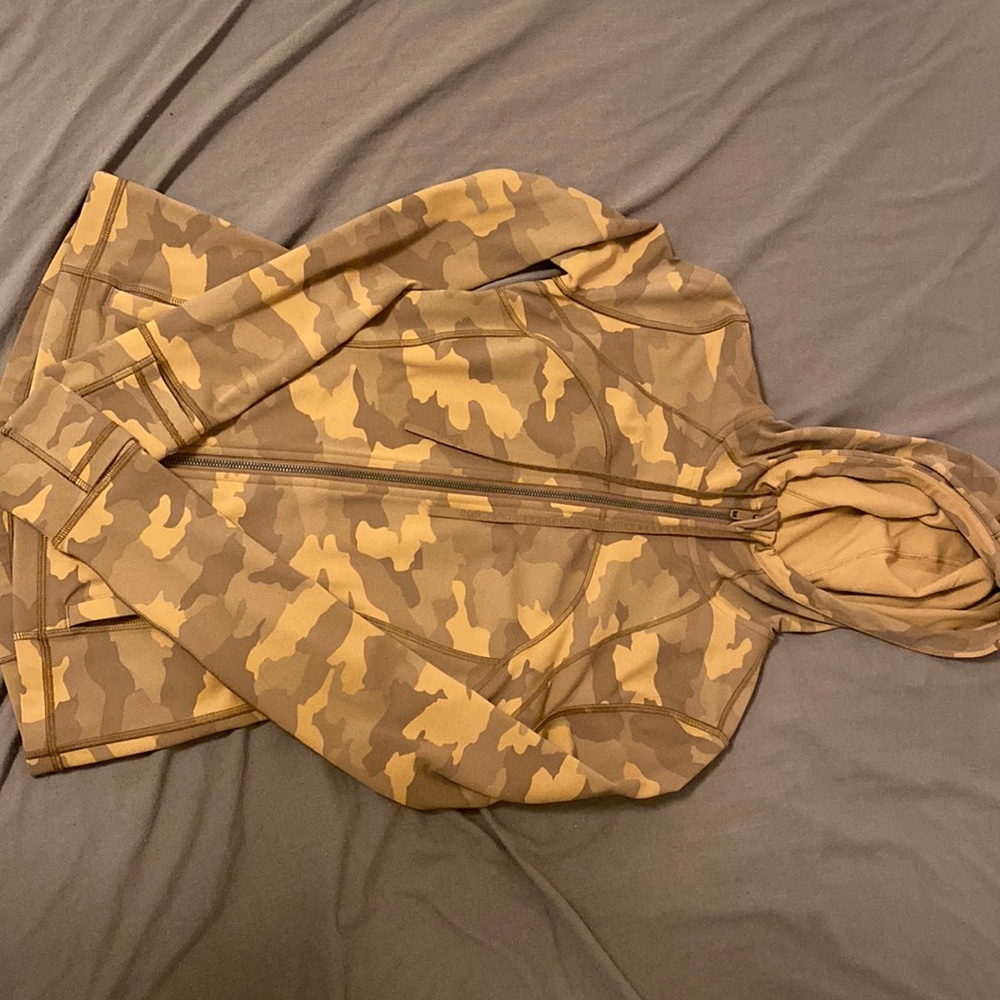 Camo lululemon define jacket with hoodie RARE
